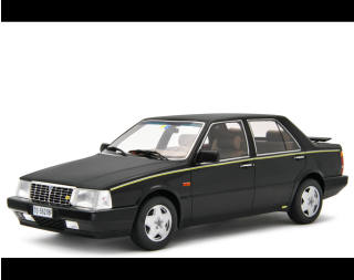 Lancia Thema 8.32 1986 NERO EBANO Laudoracing 1:18 Resinemodell (Türen, Motorhaube... nicht zu öffnen!)